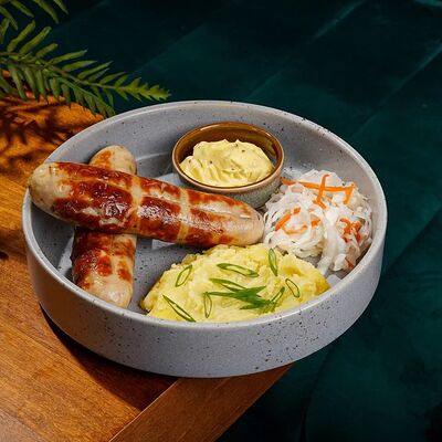 Купаты гриль с пюре в Sreda по цене 840 ₽