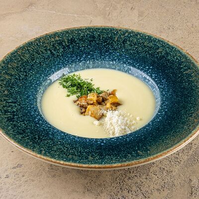 Картофельный крем-суп с белыми грибами в Тестория по цене 650 ₽