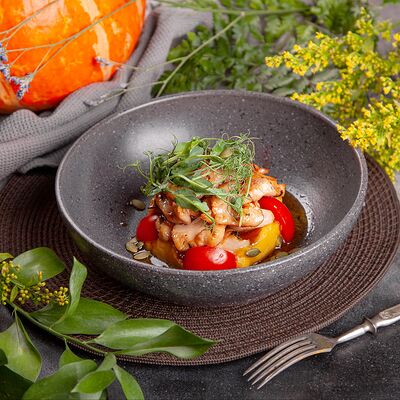 Индейка с тыквенным пюре в Старый Ереван по цене 1040 ₽