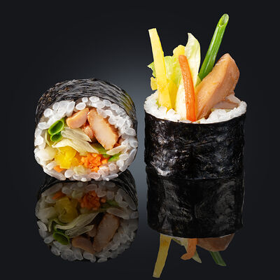 Кимбап в Якитория по цене 583 ₽