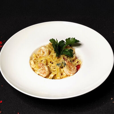 Феттуччине с креветками в Всем Своим по цене 580 ₽