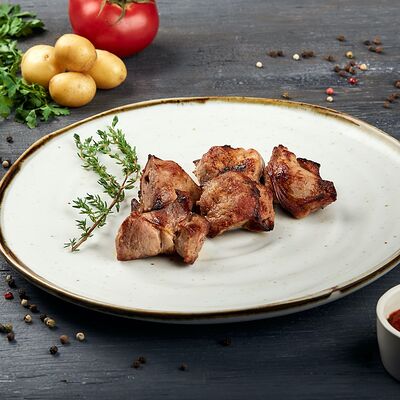 Шашлык из cвинoй шеи в Мангал по цене 390 ₽