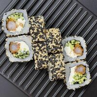 Кунжутный ролл с Креветкой Темпура в Моремания Food