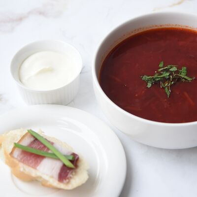 Борщ с говядиной в Сметана на Б. Садовой по цене 429 ₽