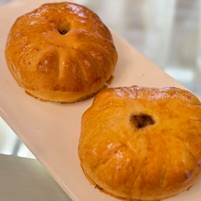 Беляш с говядиной (1 шт) в Kontrast Bijou по цене 105 ₽