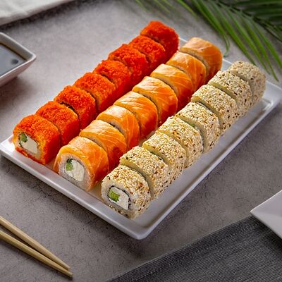 Набор роллов Пятница в Суши-бар Макс Бокс по цене 1440 ₽