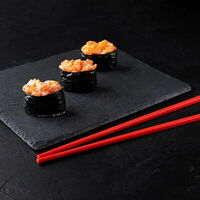 Сяке спайси гункан в Sushiman