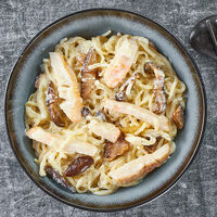 Вок Курица в сливках в Суши Мастер