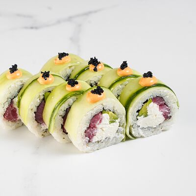 Фреш ролл с тунцом в Ёбисан по цене 799 ₽