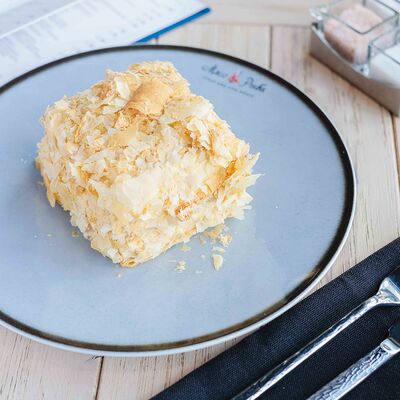 Хрустящий Наполеон в Мясо & Рыба по цене 640