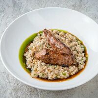 Вырезка ягненка в Rombus cafe