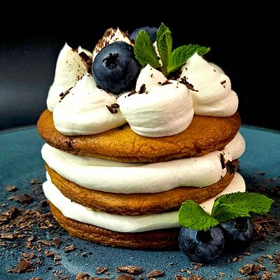 Медовый Мильфей с ликёром Амаретто в Байский по цене 520 ₽