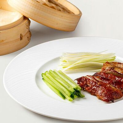 Утка по-пекински в Кофемания по цене 1600 ₽