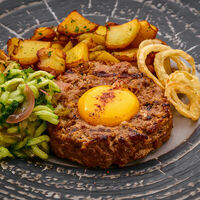 Бифштекс рубленый в Матрёшка