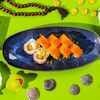 Ролл с лососем и манго в Сушки на макушке по цене 1190