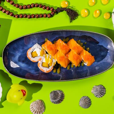 Ролл с лососем и манго в Сушки на макушке по цене 1200