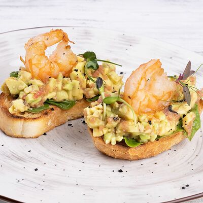 Брускетта с креветкой в На речке по цене 590 ₽