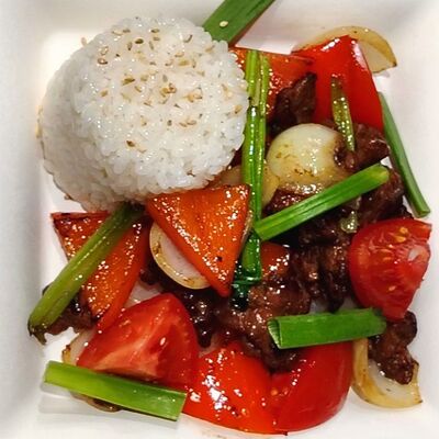 Говядина по-китайскив Bamboo по цене 810 ₽