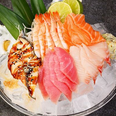 Сяке сашими в Sushi & More по цене 380 ₽