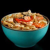 Удон с морепродуктами в KIMONO