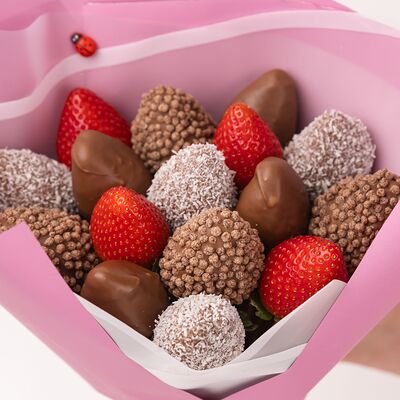 Букет из клубники в шоколаде #44 в Клубникисс по цене 3850 ₽