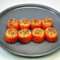 Запеченный ролл со снежным крабом и соусом дорблюв Суши шеф