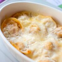 Запеченные пельмени Сибирские в сметанном соусе в Чемодан