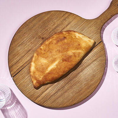 Лобиани с беконом в Хачапури и Вино по цене 250 ₽