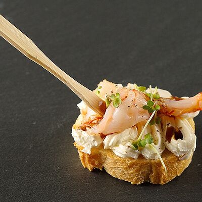 Кростини с креветкой в Brusketta.pro по цене 161 ₽