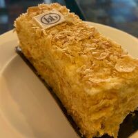 Пирожное Наполеон-Пушкин в Bon Bon