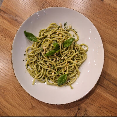 Спагетти с песто и кедровыми орешками в iL Патио по цене 17 р.