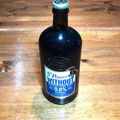 Безалкогольное светлое пиво St. Peters Without в Серебряная Fabrika по цене 550 ₽