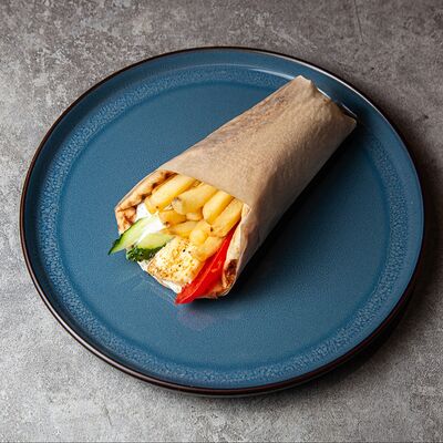 Гирос с сыром халуми в ГироГирос по цене 610 ₽