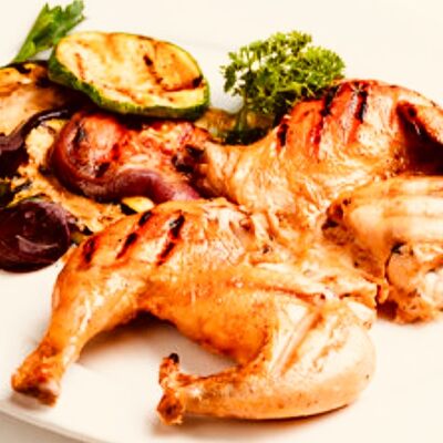 Цыплёнок на углях с овощами на гриле в Шашлычный Мир по цене 1399 ₽