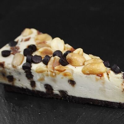 Чизкейк карамельный с арахисом в COFESTO по цене 315 ₽