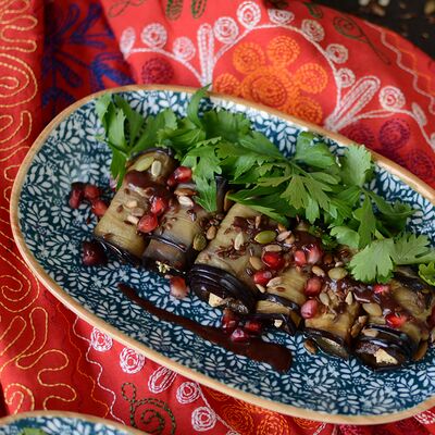 Рулеты из баклажанов с орехами и сливочным сыром в Чайхана шоли по цене 490 ₽