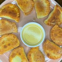 Посикунчики из мраморной телятины, с горчичным соусомв Улитка PERMM