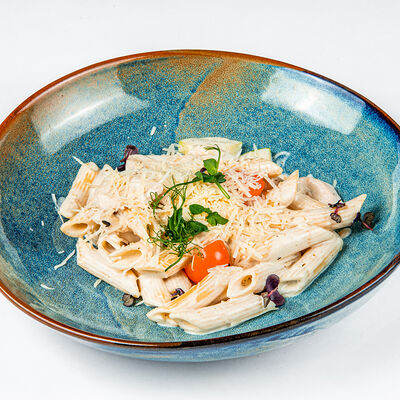 Пене с курицей и овощами в Фёст по цене 380 ₽