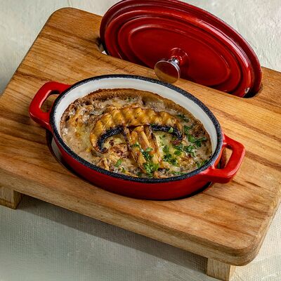 Курино-грибной жюльен в BUENO cafe по цене 760 ₽