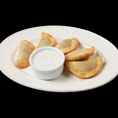 Мини-чебуреки с фаршем из мраморной говядины в Duran по цене 340 ₽