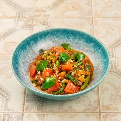 Зеленая фасоль с томатами и грецкими орехами в Катюша Katyusha по цене 590