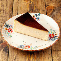 Чизкейк Сан-Себастьян в Сыроварня