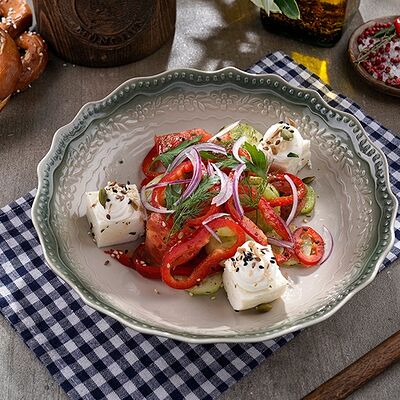 Деревенский овощной салат в Paulaner по цене 690 ₽