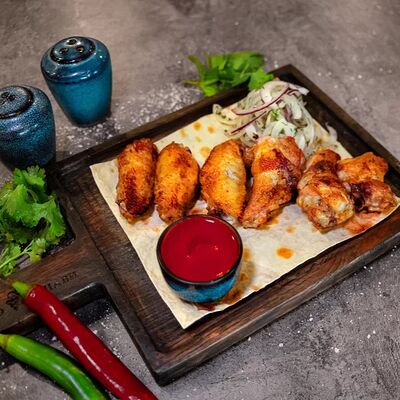 Куриные крылышки в Шато Манави по цене 800 ₽