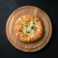 Хачапури по-имеретински в Чайхана Анор-Анор
