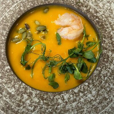 Тыквенный суп с креветкой в Мятный Трюфель по цене 430 ₽