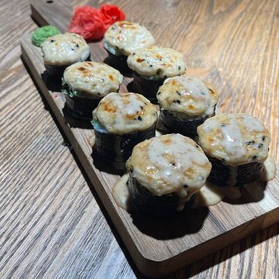 Запечённый ролл с креветкой в Сакура по цене 990 ₽