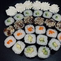 Мини-сет в Uchu Sushi Yaki