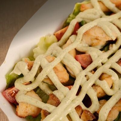 Салат с горячей курочкой в Безопасная Шаурма & Кофе по цене 260 ₽