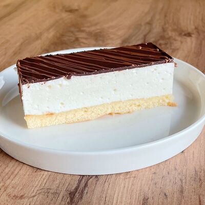 Пирожное птичье молоко в АМ по цене 260 ₽